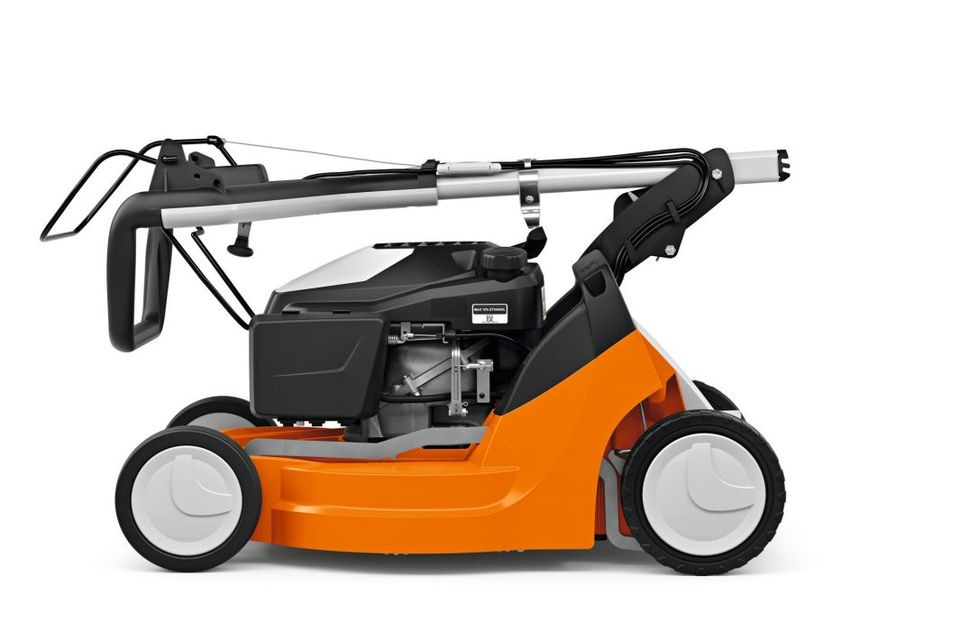 STIHL Benzin Rasenmäher RM 448 VC in Gössenheim