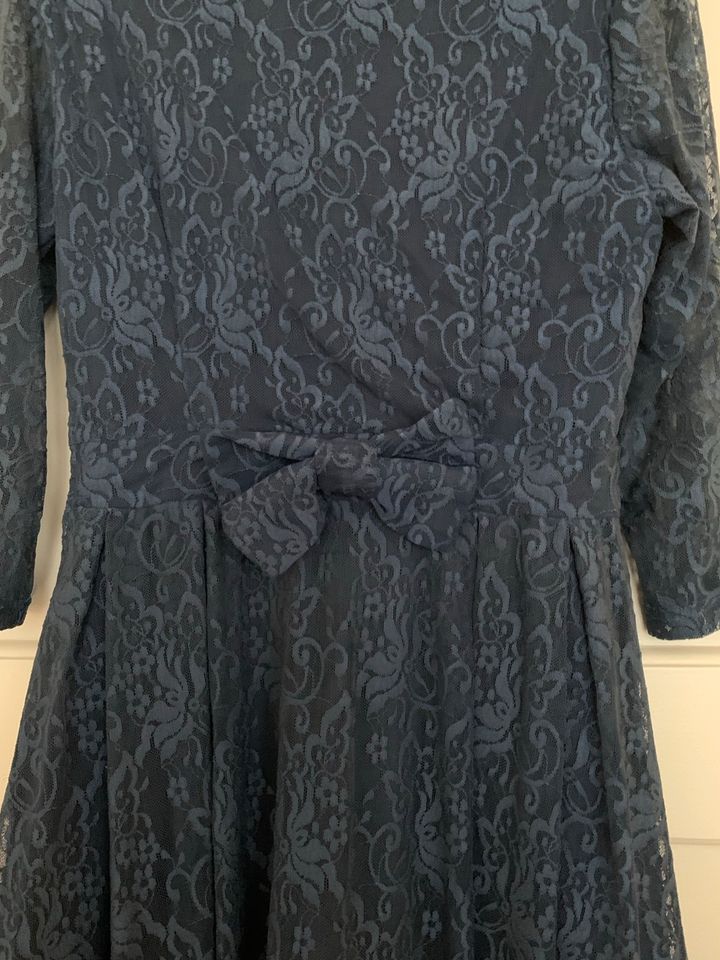 Kleid Lindy Bop Spitze blau Midi Vintage in München