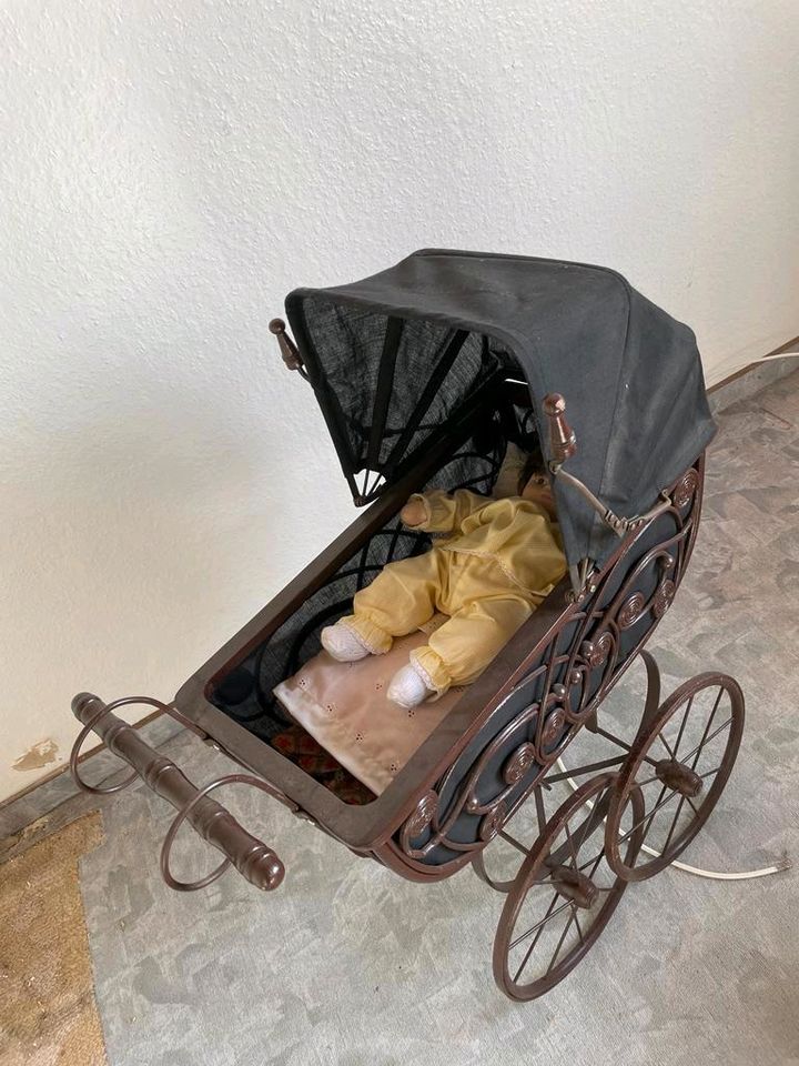 Nostalgischer Puppenwagen in Emsdetten