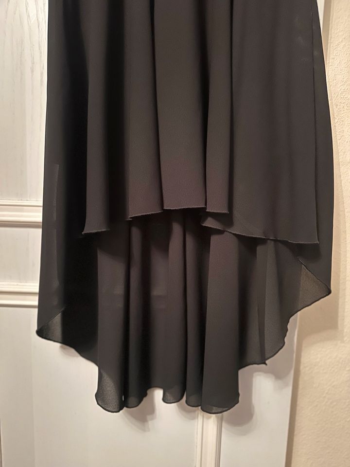 Vokuhila Kleid von Benetton in schwarz in Selk