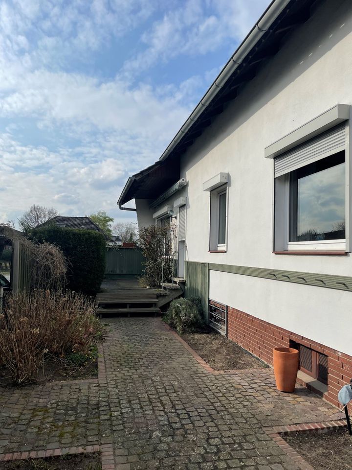 Einfamilienhaus mit Einliegerwohnung in Nienhagen in Nienhagen