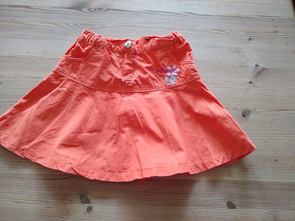 Süße Sommerkleidung für Mädchen Gr. 86 - 98 in Sigmaringendorf