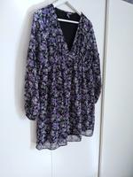 H&M Blumen Kleid Lila / Schwarz Gr. S Rüschen Neu Bayern - Fürth Vorschau