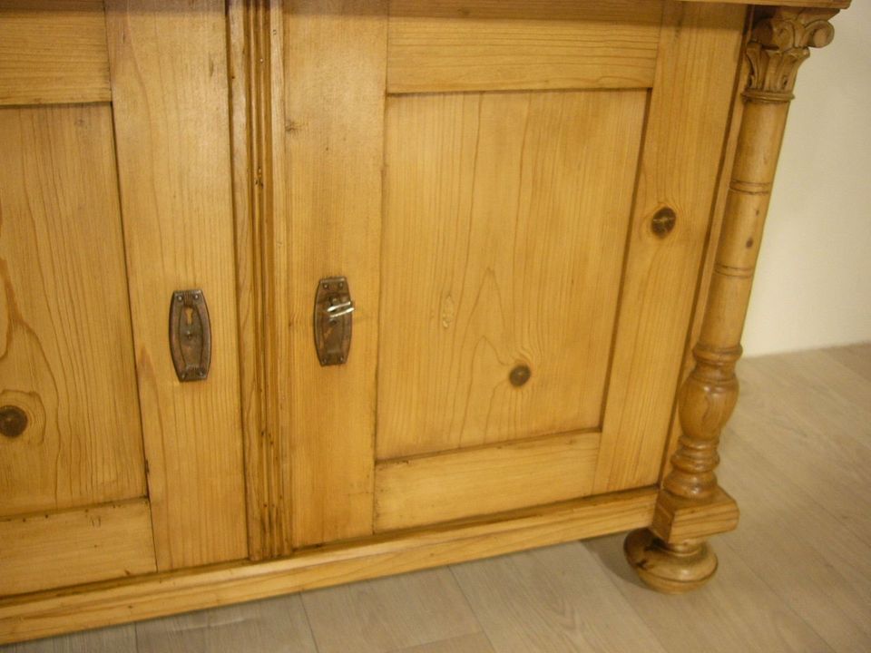 Kommode Anrichte Sideboard Weichholz antik 2 türig um 1880 in Neuenkirchen