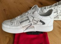 Valentino Garavani: Weiße LOW-TOP-SNEAKERS VL7N mit Bändern, Gr43 Kr. München - Haar Vorschau