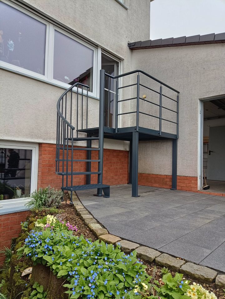 Balkongeländer Treppen Handläufe Fenstergitter Metallbau in Wiehl