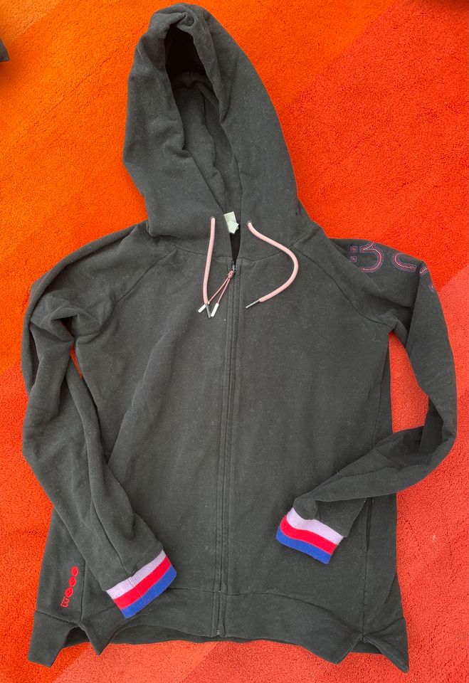 Bench * Kapuzenjacke * Hoodie * Gr. 36/38 in Düsseldorf