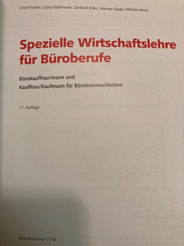 Buch Lehrbuch Spezielle Wirtschaftslehre für Büroberufe in Berlin