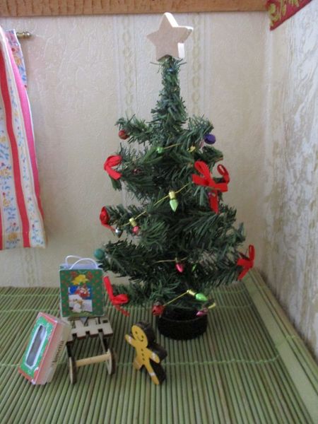 Puppenstuben Christbaum Tannenbaum Weihnachten für Puppenhäuser in Hessen -  Wiesbaden | eBay Kleinanzeigen ist jetzt Kleinanzeigen
