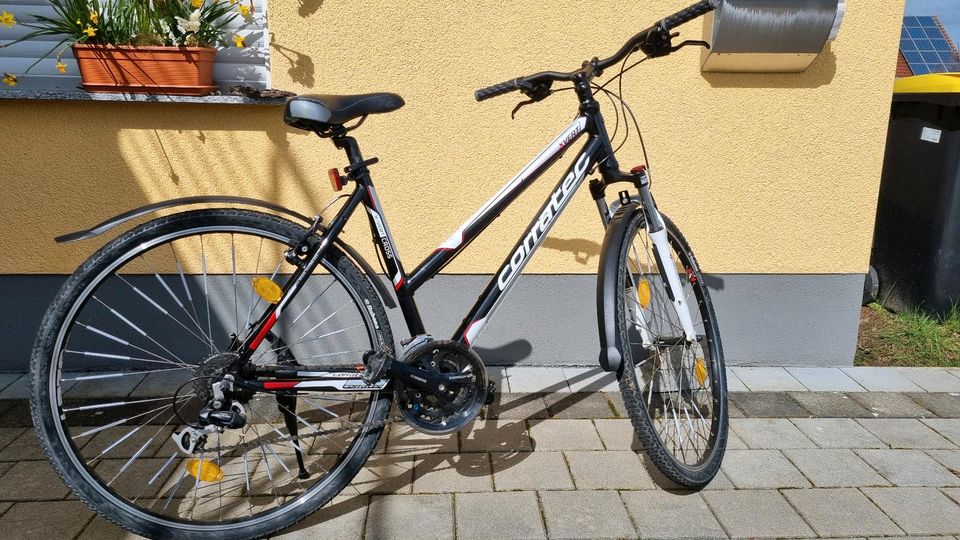 Corratec Damenrad City Bike Trekking Bike 24 Gang in Bad Hersfeld