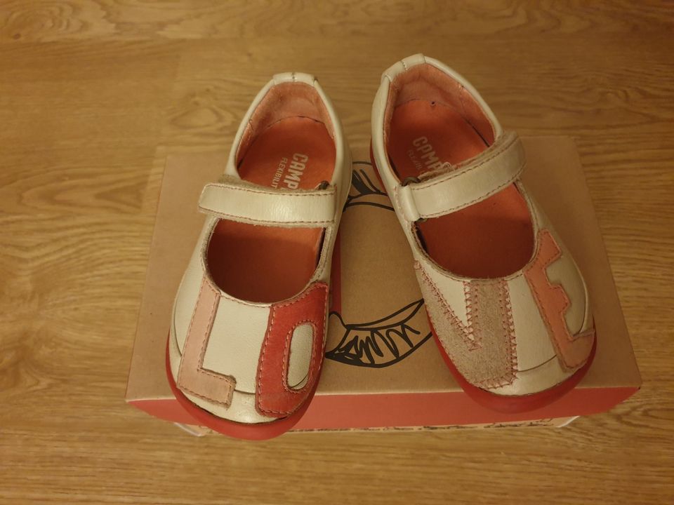 Schuhe Ballerinas Camper Gr 22 Leder mit Originalverpackung Top in Duisburg