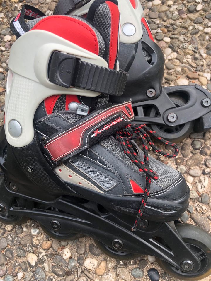 Rollerblades 31 - 34 grössenverstellbar blades Rollschuhe  32 ,33 in Neu-Isenburg