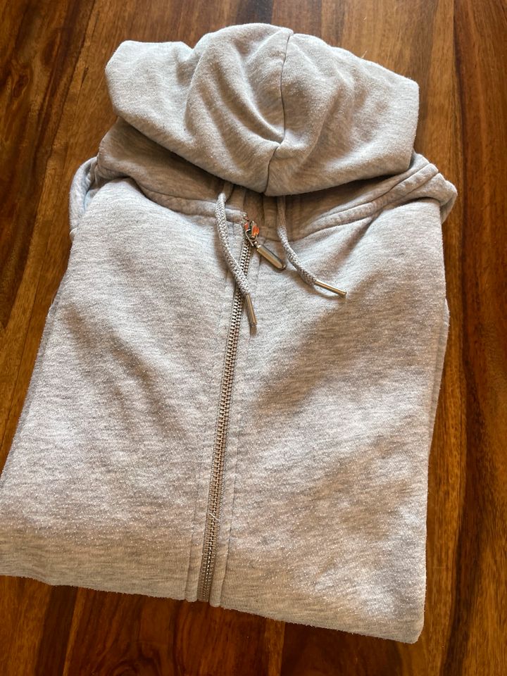 Hoodie, Sweatshirt, Zipper Größe M grau in Bielefeld