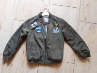 Zara Blouson Jacke mit Patches  Bomberjacke Baden-Württemberg - Rastatt Vorschau