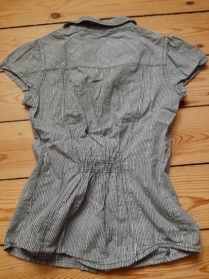 H&M - Bluse + Jeans-Shorts & s.oliver - Kleid Gr.146/152 in Berlin