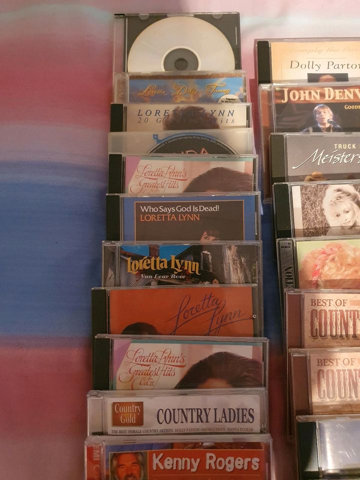 CDs.... Musik....alle Richtungen...261 st in Lingerhahn