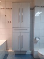 großer Badezimmer-Hängeschrank (Pelipal) sehr gut erhalten Nordrhein-Westfalen - Ratingen Vorschau