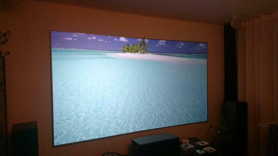 110' MagicScreen Reference High Contrast/ Hochkontrast Leinwand in Bonn