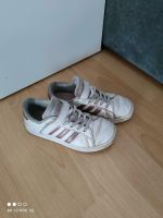 Adidas , Turnschuhe , Klettverschluss, gr.32 Baden-Württemberg - Winterbach Vorschau