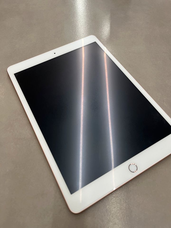 iPad 7.Generation, 128 GB, Rose-gold mit Hülle in Bremen