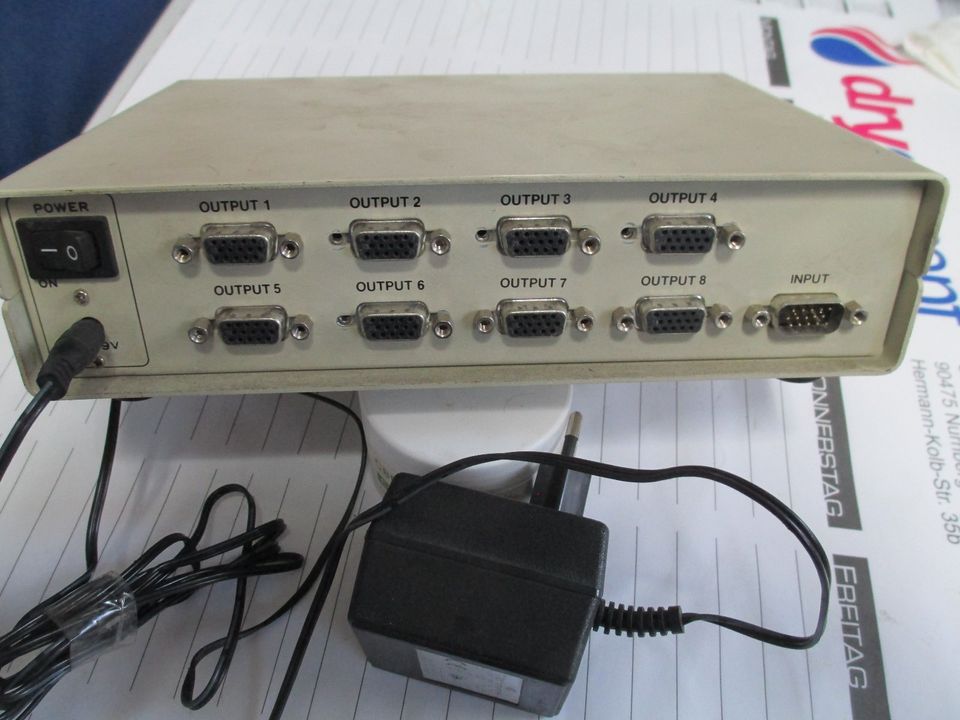 1 VGA Multiplier 8 fach mit Stromversorgung in Bindlach