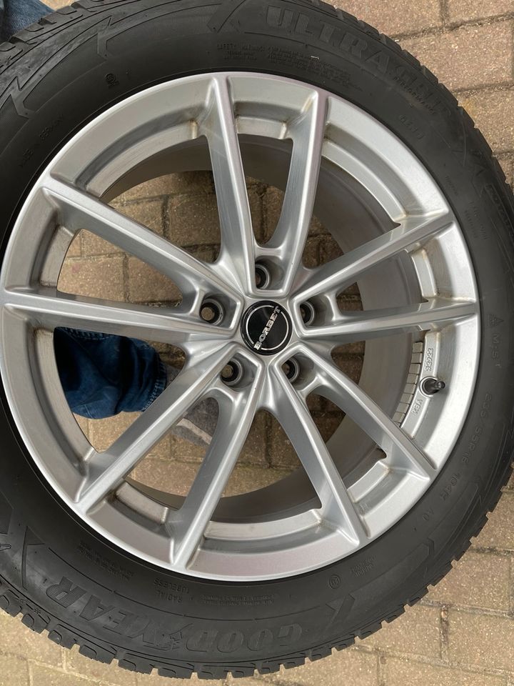 BORBET W 8x18 Lk 5x112 + 235/55 R18 Winterreifen für Audi Q3 u.a. in Mörfelden-Walldorf