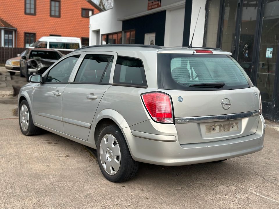 opel astra 1.6 Benzin TÜV AU NEU in Blomberg