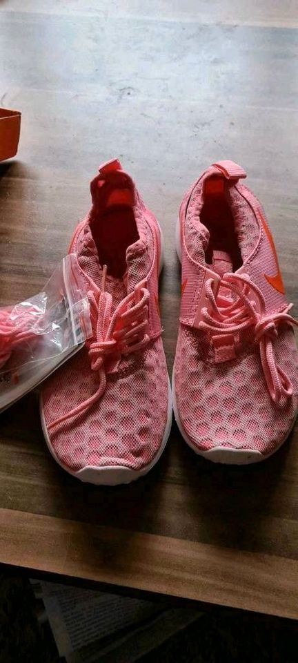 Nike Juvenate Pink Größe 37 in Bergedorf - Hamburg Lohbrügge | eBay  Kleinanzeigen ist jetzt Kleinanzeigen