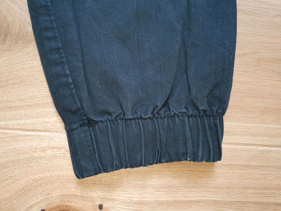 Neuwertige Bershka Jeans Jogger Gr.32 schwarz in Schwedeneck