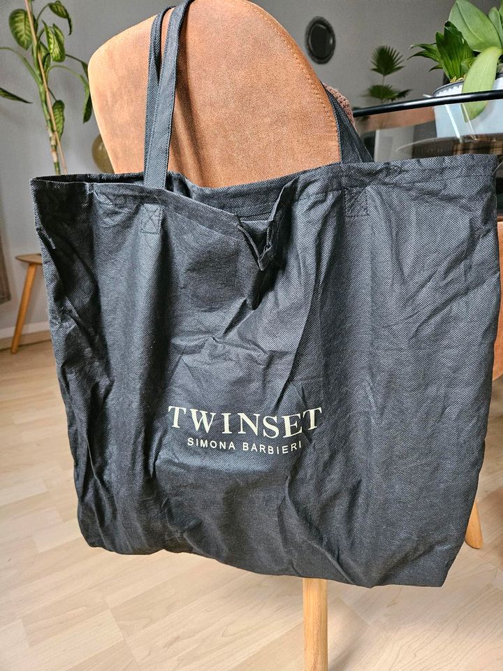 Tasche / Umhängetasche / Shopper * TWINSET * Schwarz in Leipzig
