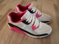 Schuhe sneaker pink 40 neu in karton Nordrhein-Westfalen - Herzogenrath Vorschau