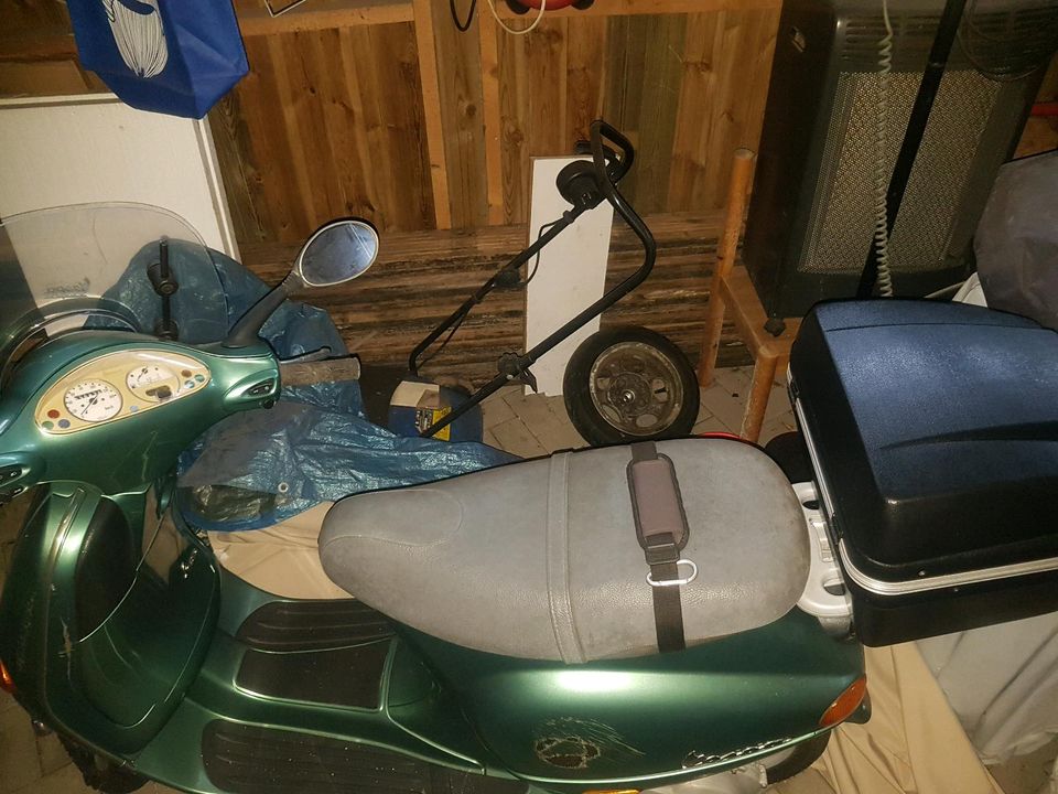 VESPA Piaggio 124 ccm in Niesgrau