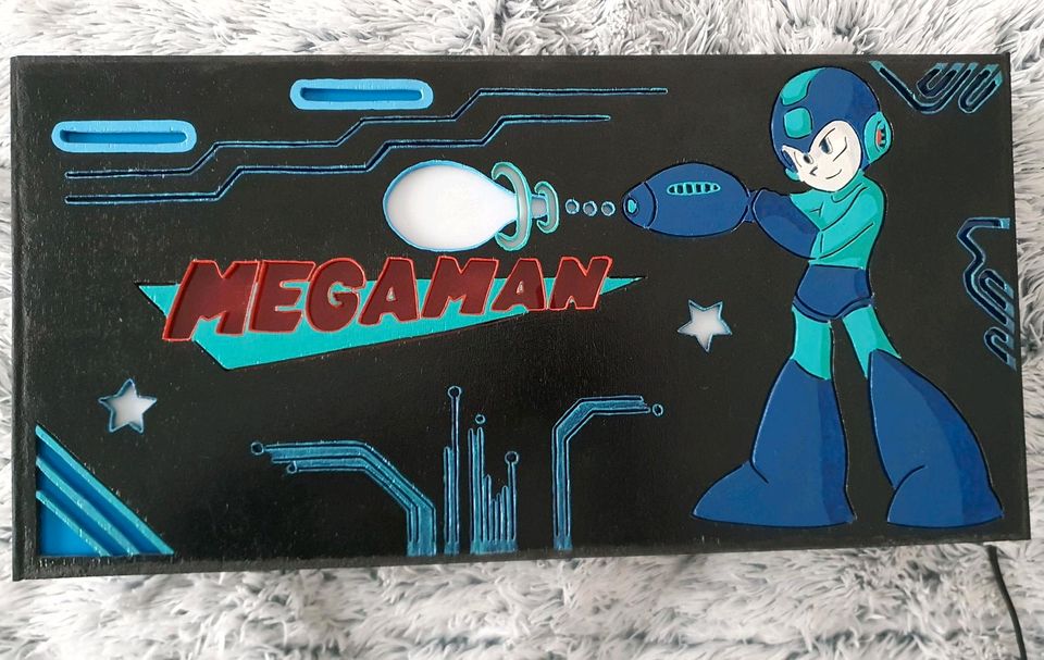 Megaman Lampe Leuchte Mega Man Selfmade UNIKAT! in Freiberg