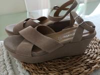 Tamaris Sandale Plateau Neu 40 41 Beige Leder Nordrhein-Westfalen - Leverkusen Vorschau