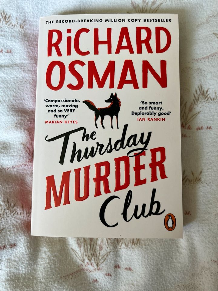 The Thursday Murder Club Buch Penguin books in Kreuzau