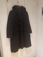 Mantel Damen schwarz Gr.50/52/54 XXL mit Fell abnehmbar H&M BB Kreis Pinneberg - Ellerbek Vorschau