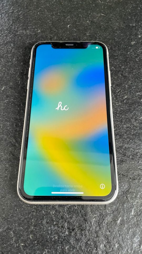 iPhone 11 weiß 64GB in Wölfersheim