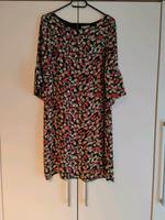 H&M Damen Kleid Blumenmuster Sommerkleid Bunt Schwarz Größe 38 Nordrhein-Westfalen - Bergkamen Vorschau