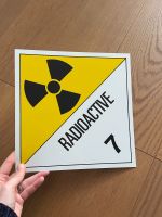 „Radioactive 7“ Dekoschild Gefahrgut Bayern - Regensburg Vorschau