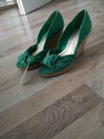 Schuhe Keilabsatz neu Gr 36 Nordrhein-Westfalen - Hilden Vorschau