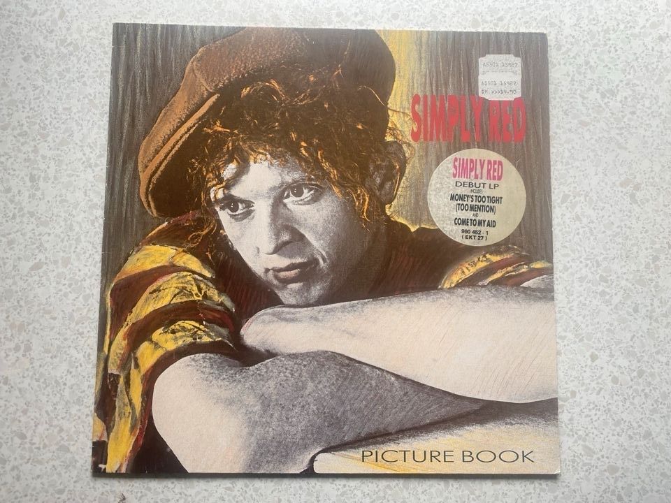 Simply Red - Picture Book in Weil der Stadt