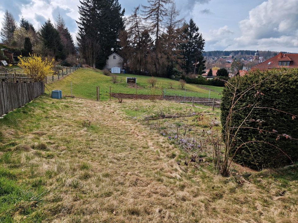 Privatgarten mit Blick über Tambach-Dietharz in Tambach-Dietharz