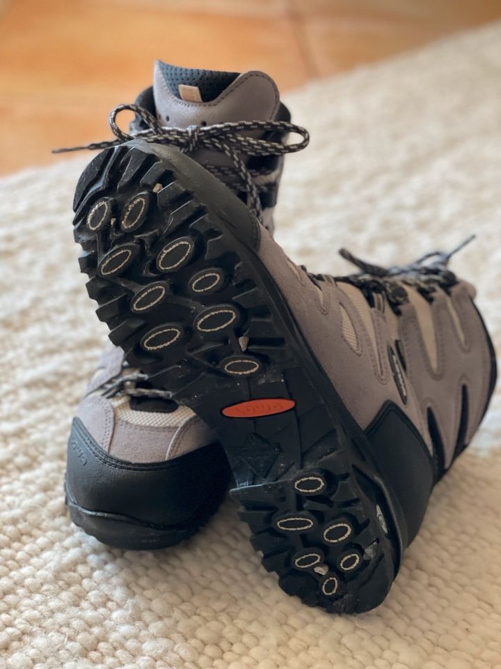 LOWA Baikal GTX woman Gr. 39,5 in Weilheim i.OB