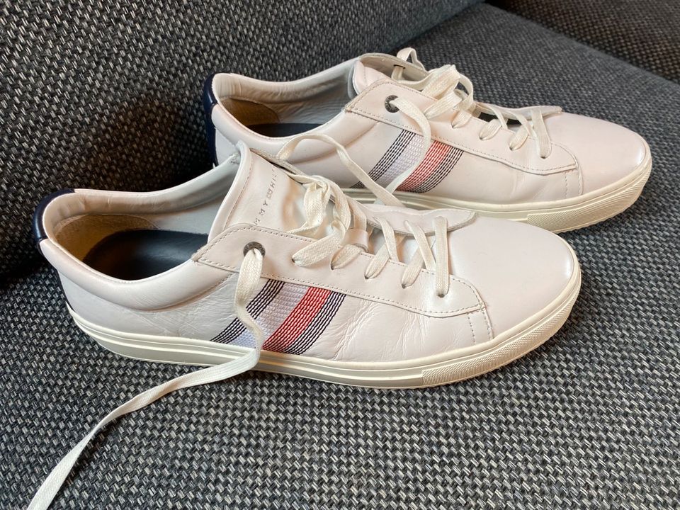 Leder Sneaker von Tommy Hilfiger in Gr. 44 in Backnang