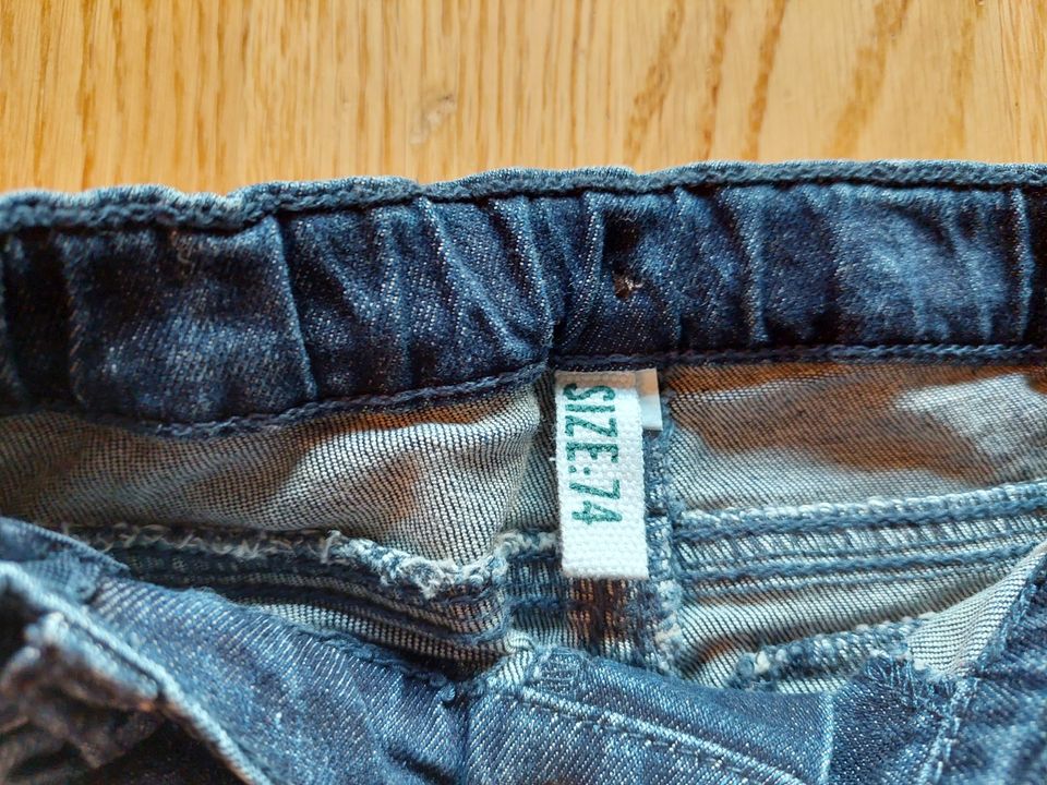 Kinder Jeans (Größe: 74, Marke: Vingino und Hema) in Frankfurt am Main