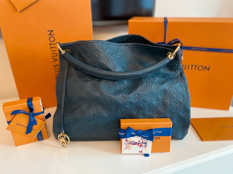 Louis Vuitton Artsy Monogramm Empreinte Blau Full Set in Saarbrücken