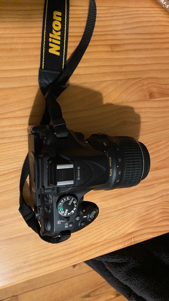 Nikon Spiegelreflexkamera D520 18-55 VR Kit in Frankfurt am Main