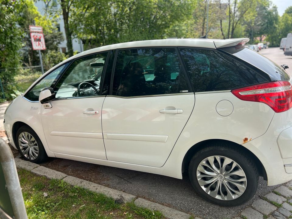 Auto Citroen C4 Picasso in München