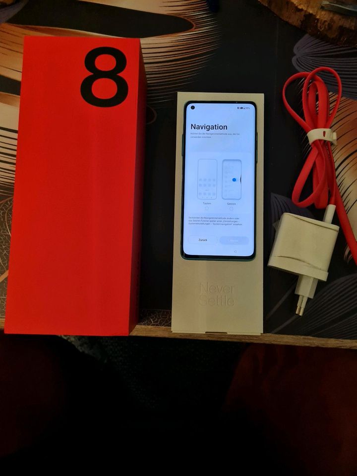 Smartphone OnePlus8  Handy Telefon in Bremen