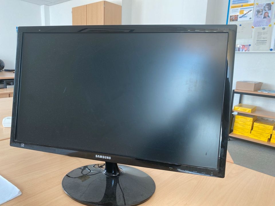 Samsung LED Monitor S24D300H 24 Zoll in Bochum